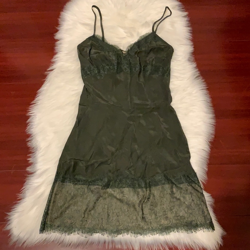 NWOT Gold hawk silk slip